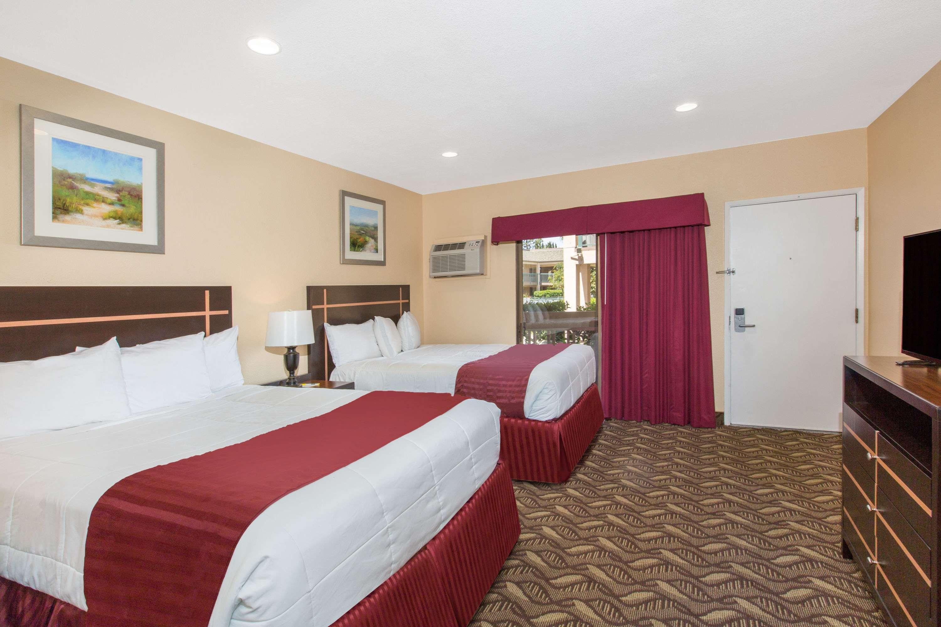 Days Inn By Wyndham Redwood City Exterior foto